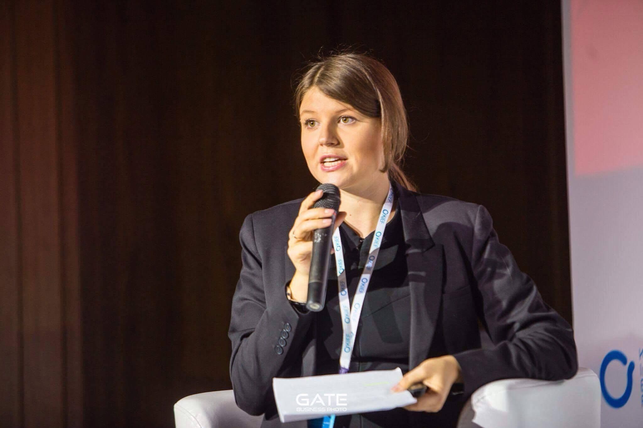 Unboxing the Career of a Political Strategist: Kateryna Odarchenko Shares Her Journey on the Unboxing Careers Podcast